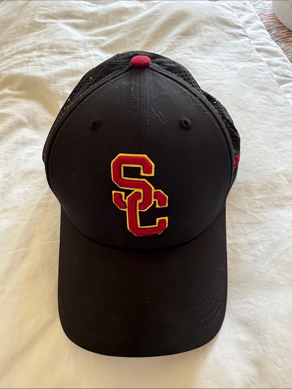 NWOT USC Trojans New Era Black Cap with Cardinal Red & Gold Logo
